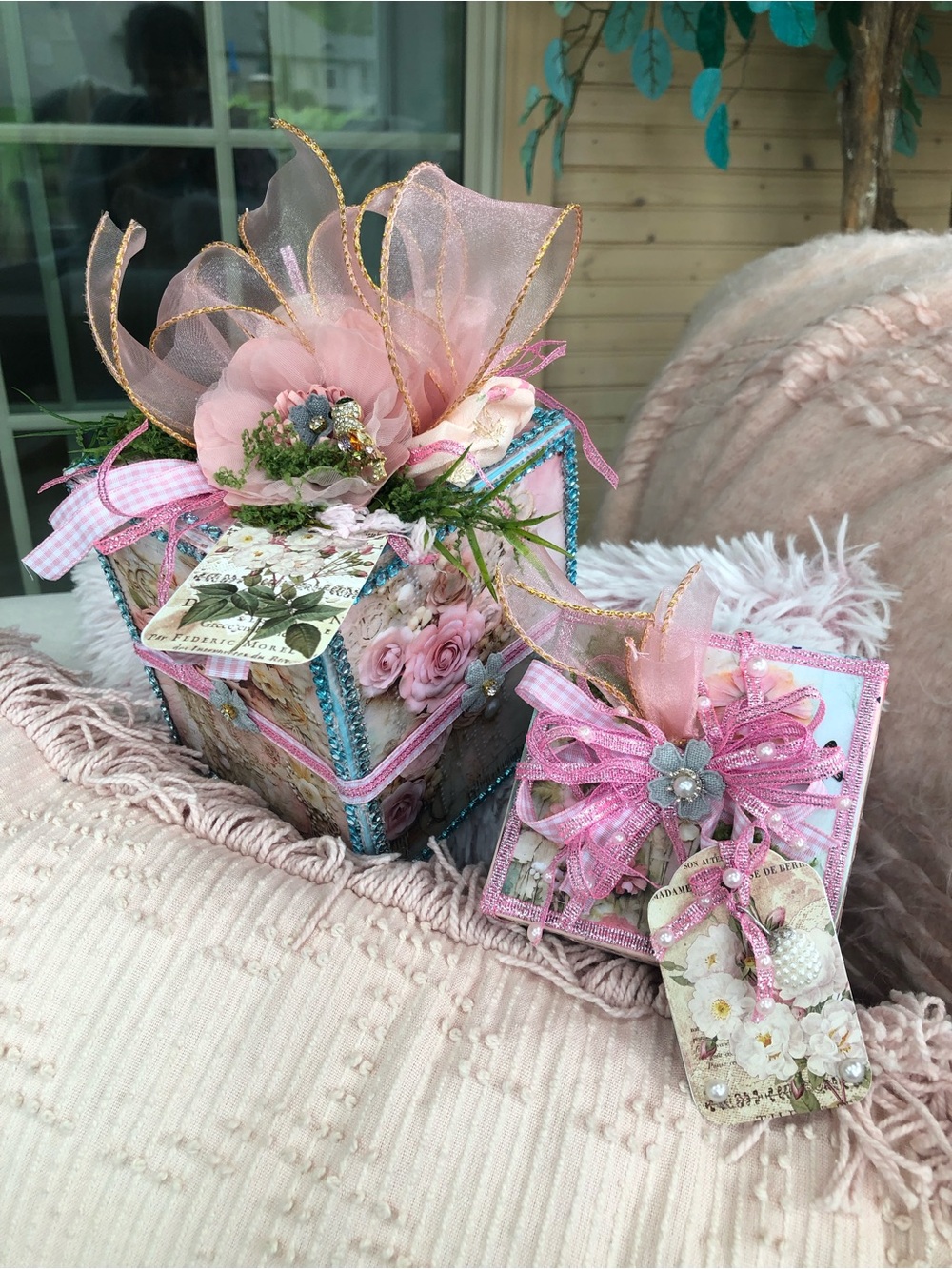 Hand Crafted Pink Floral Decor Gift Boxes with Blue Trim - Picture 7 of 14